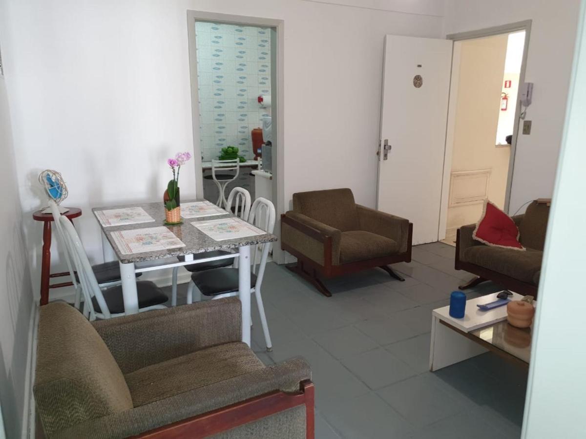 Da Enseada Localizacao Otima Apartamento *